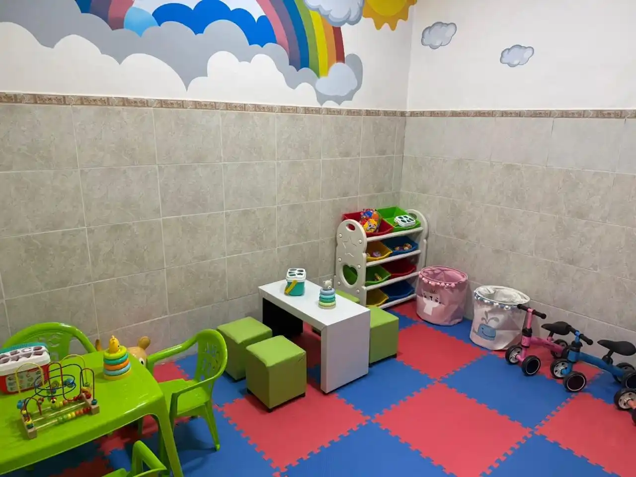 Primera guardería infantil municipal y nuevo punto de atención animal en la ciudad