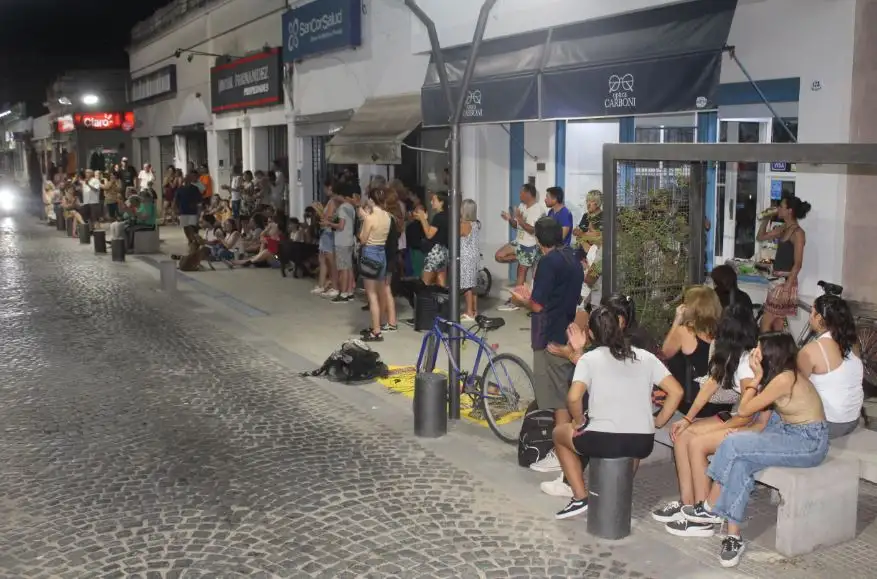 Artistas locales siguen en pie de lucha contra el DNU