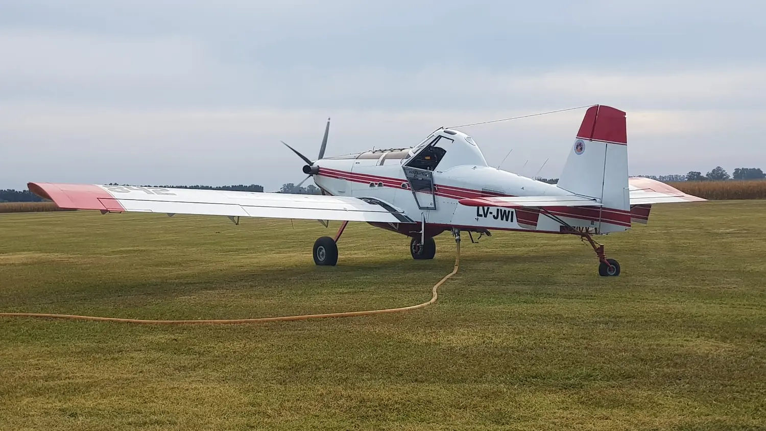 Incendios en islas: Génova consideró que si hubiera un avión hidrante en San Pedro “sería otra cosa”