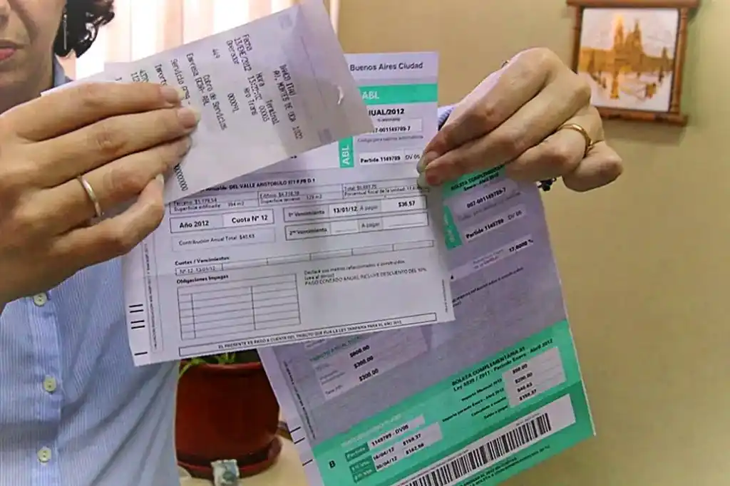 Nación prohibiría cobrar tasas municipales con facturas de otros servicios