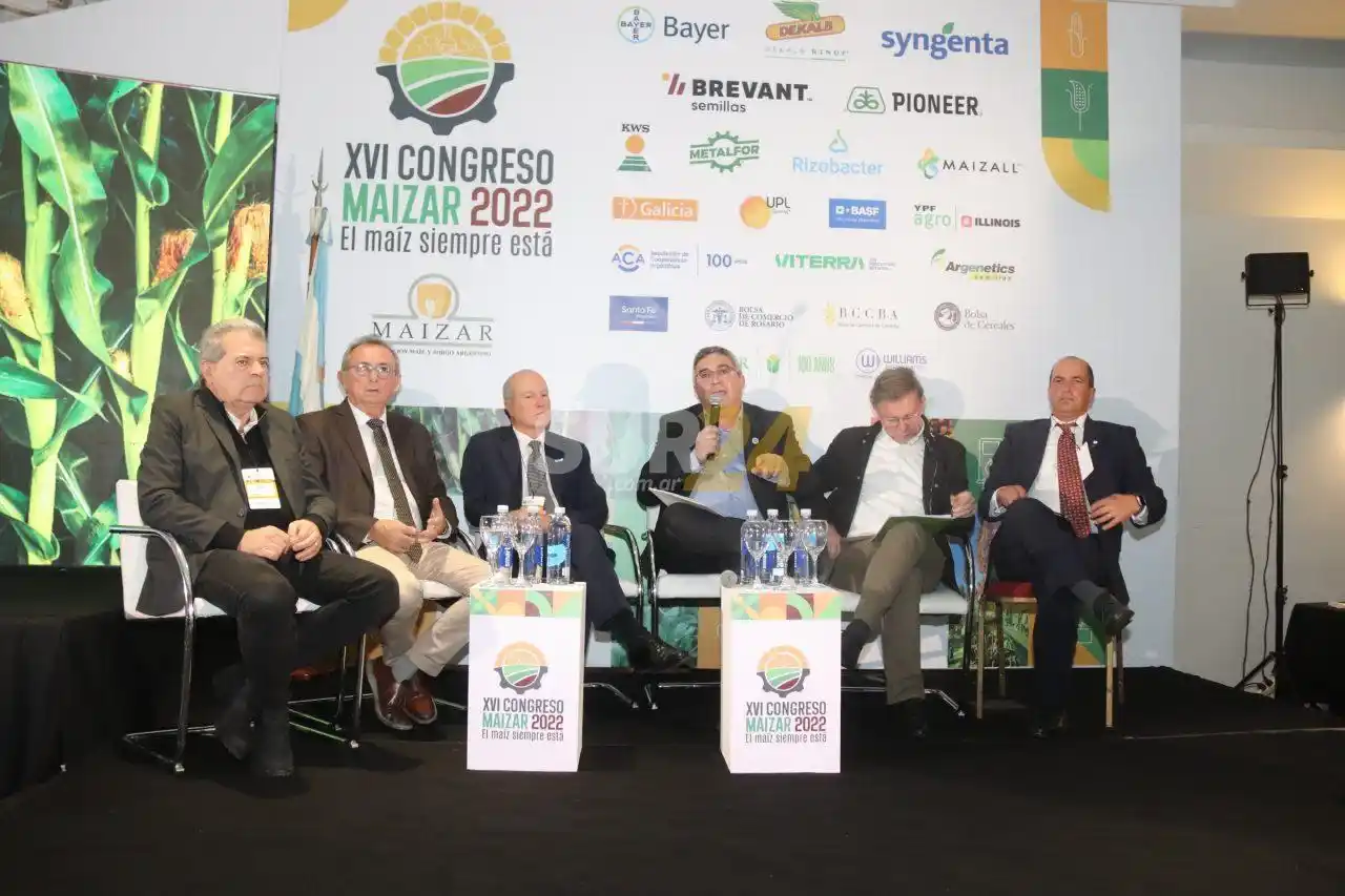 El ministro Costamagna participó del Congreso Maizar 2022