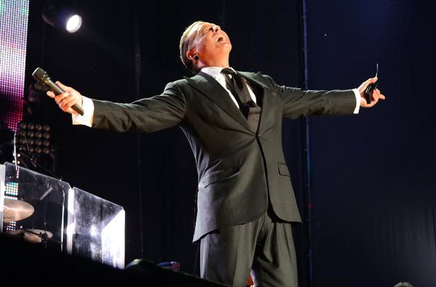 Confirmaron los tres shows que brindará Luis Miguel en Argentina