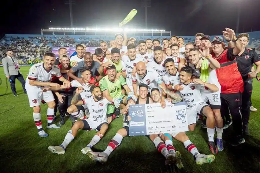 Medina llegó con Patronato
a la final tras eliminar a Boca