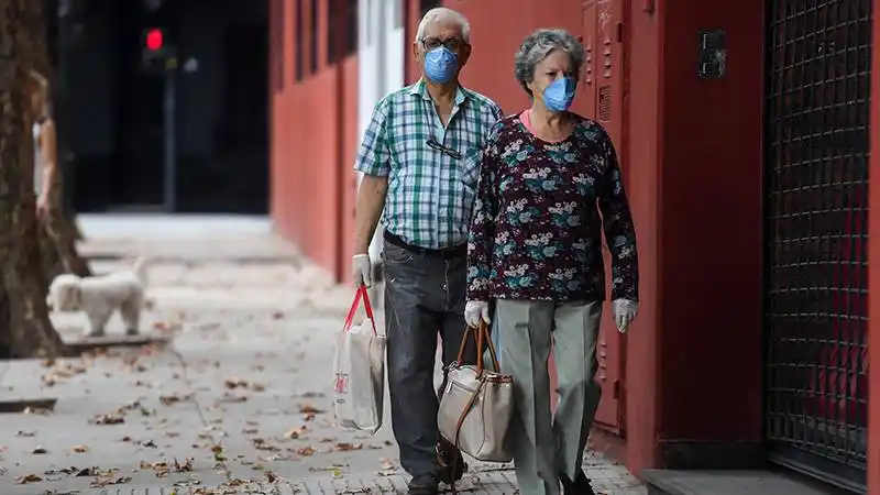 Suman 19 los muertos por coronavirus en Argentina y los infectados ya son 745