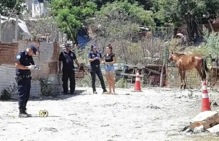 Mató a su expareja de dos disparos en el pecho