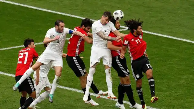 Uruguay le ganó a Egipto en el final del partido y suma 3 puntos en la copa del mundo