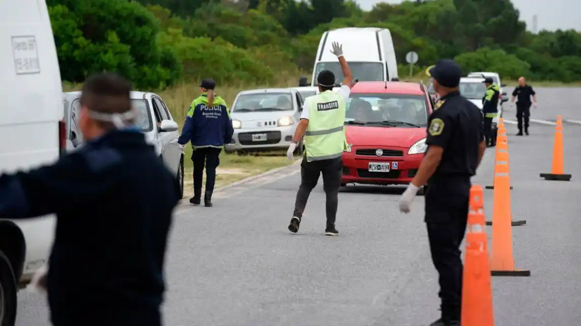 Coronavirus: Cómo saben los municipios quién entra desde el exterior para controlar que cumplan la cuarentena
