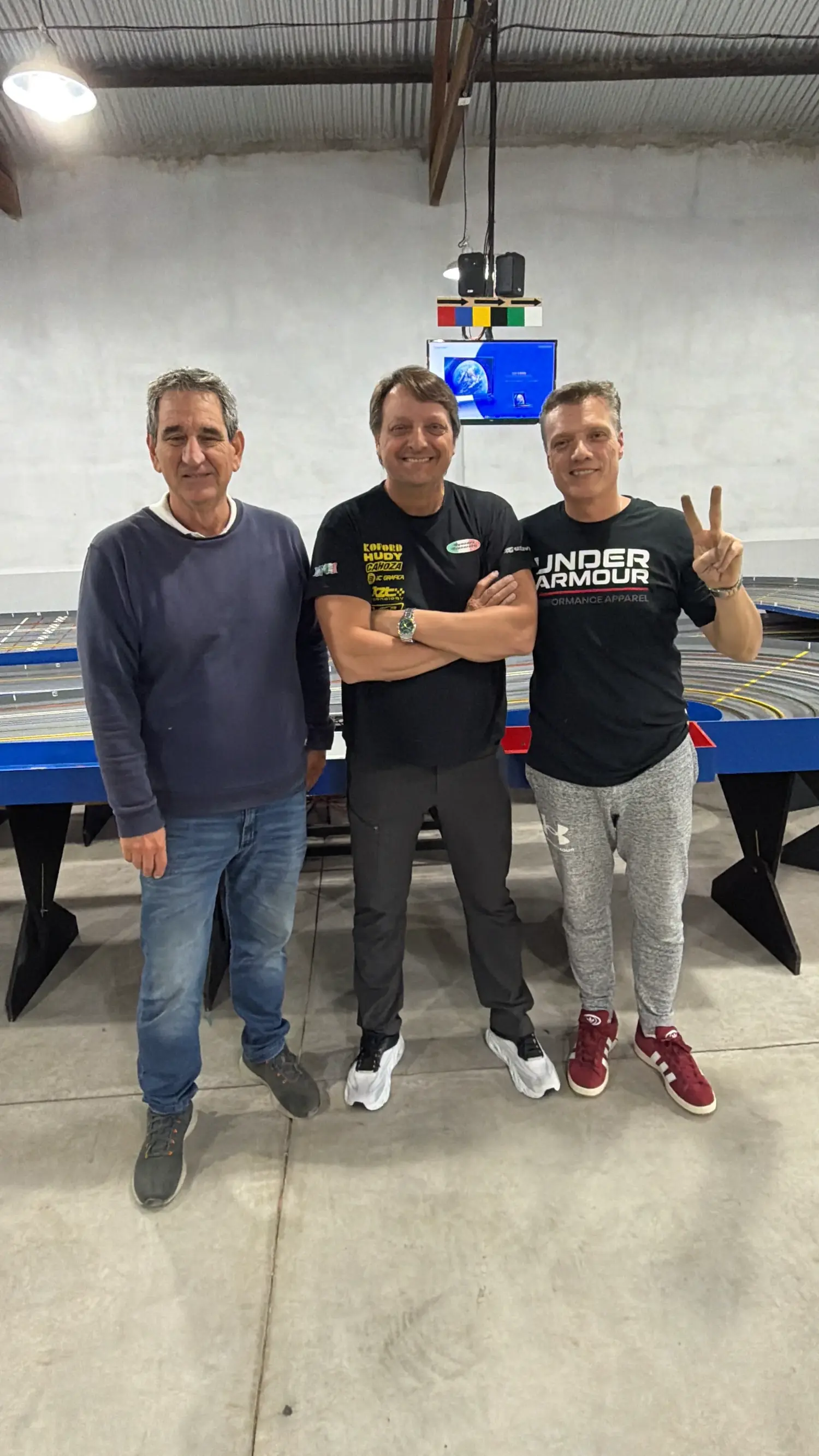 .El podio del Sport Blindado: (3º) Horacio Savino, (1º) Gustavo Scanarotti y (2º) Jose Luis Scanarotti.. Foto:Prensa Automodelismo
