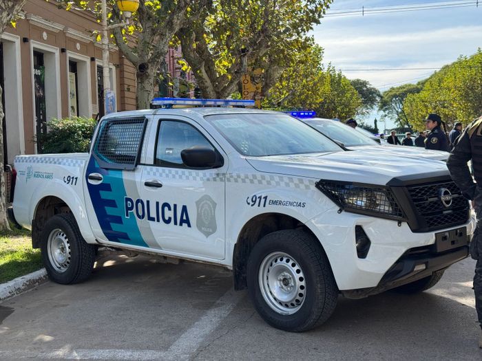 nissan frontier entregada al GAD