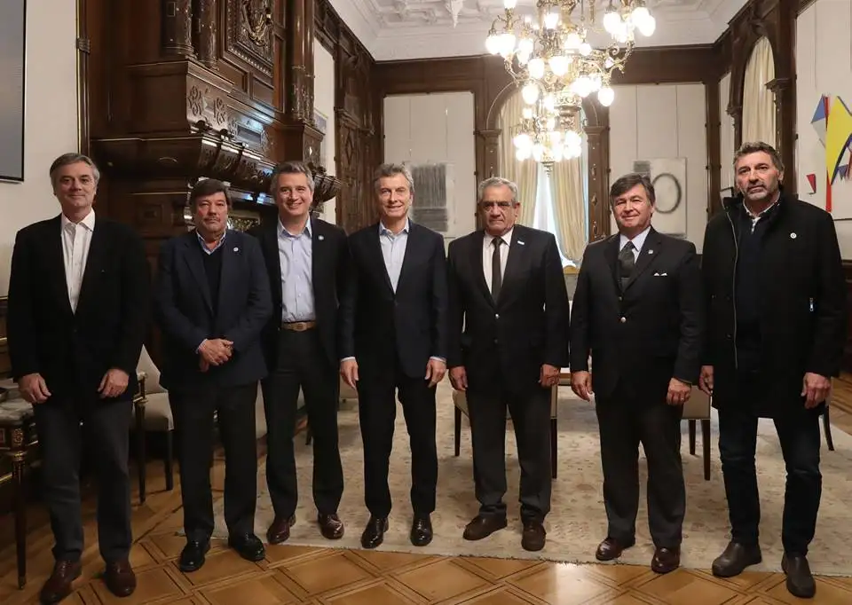 La posibilidad de volver a gravar la exportación de trigo y maíz quedó totalmente descartada