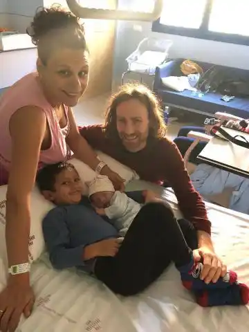 Mirta Belmartino, con su familia por la región vasca