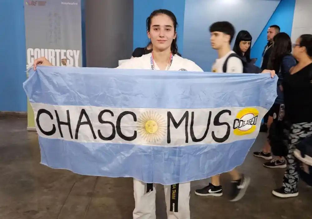 Mía Tamm hace historia al convertirse en campeona mundial de Taekwondo ITF