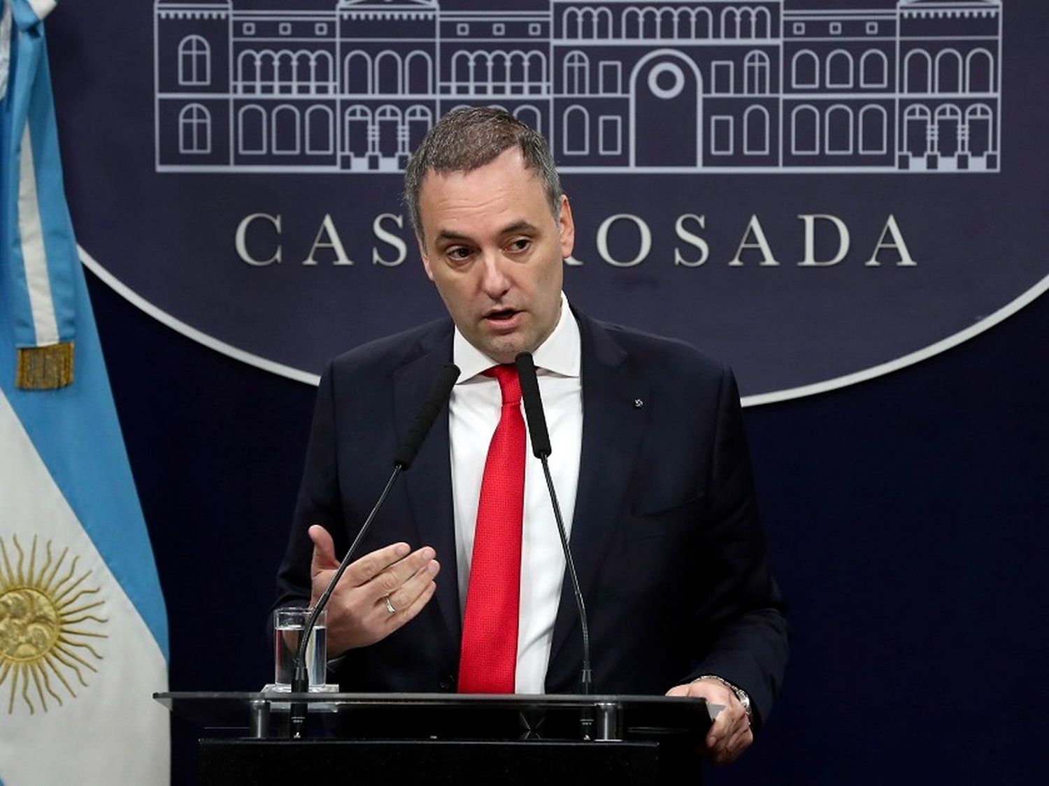 Anunciaron una reforma migratoria que endurece la obtención de las residencias