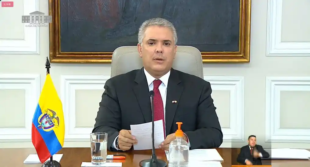 TOQUE DE QUEDA en municipios con alta ocupación de UCI en Colombia