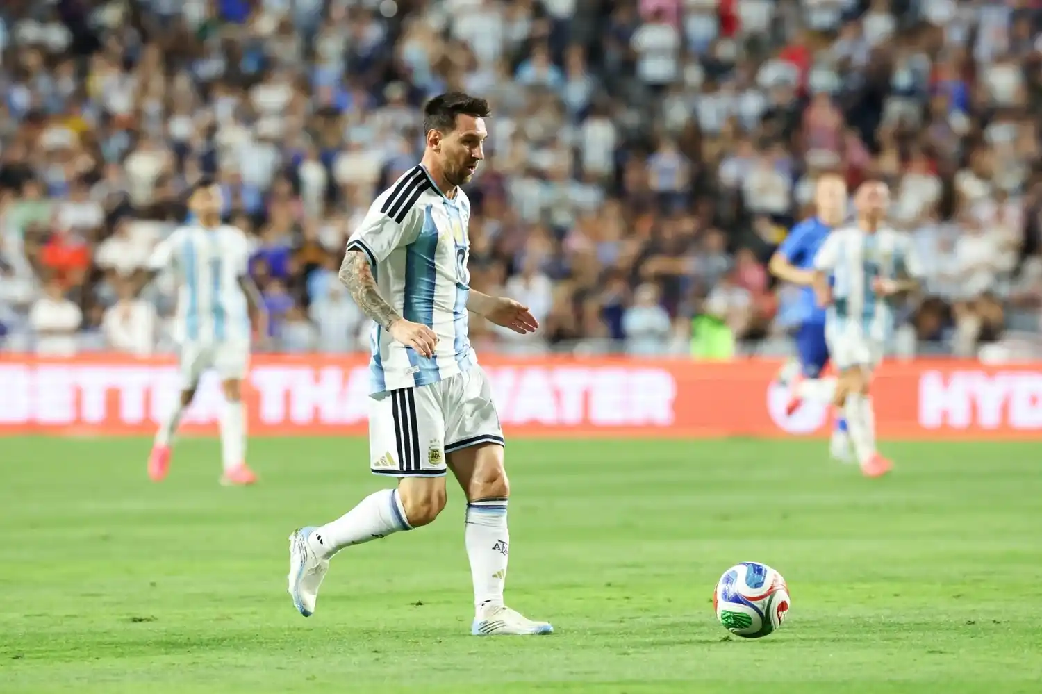 Messi jugó 25 minutos en muy buen nivel.