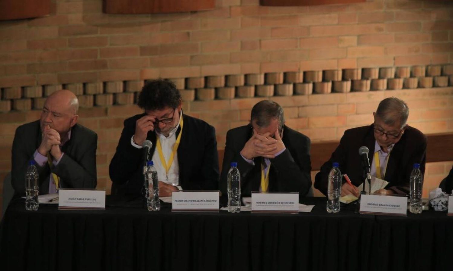 Imputan crímenes de guerra a exguerrilleros de las FARC