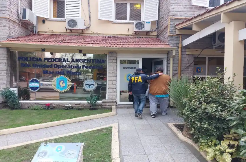 Violó el arresto domiciliario, robó y quedó detenido