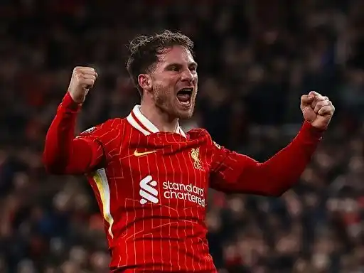 Con gol de Mac Allister, Liverpool derrotó al Newcastle y se aleja en lo más alto de la Premier League