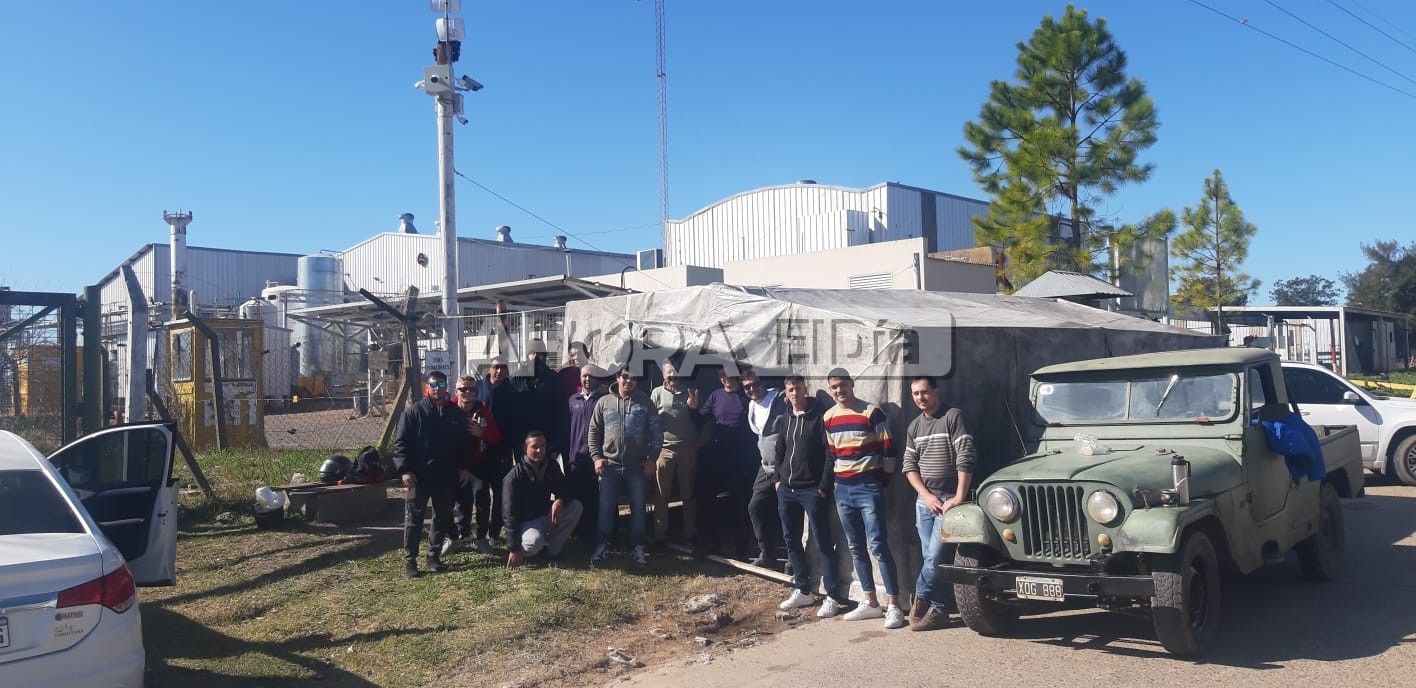 Hablaron los trabajadores despedidos en el Parque Industrial: "Somos 29 familias que se quedaron sin sustento de un día para el otro"