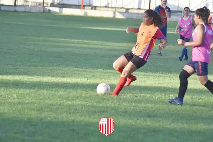 �SLas Lobas⬝ golearon a San Lorenzo de Villa Adela