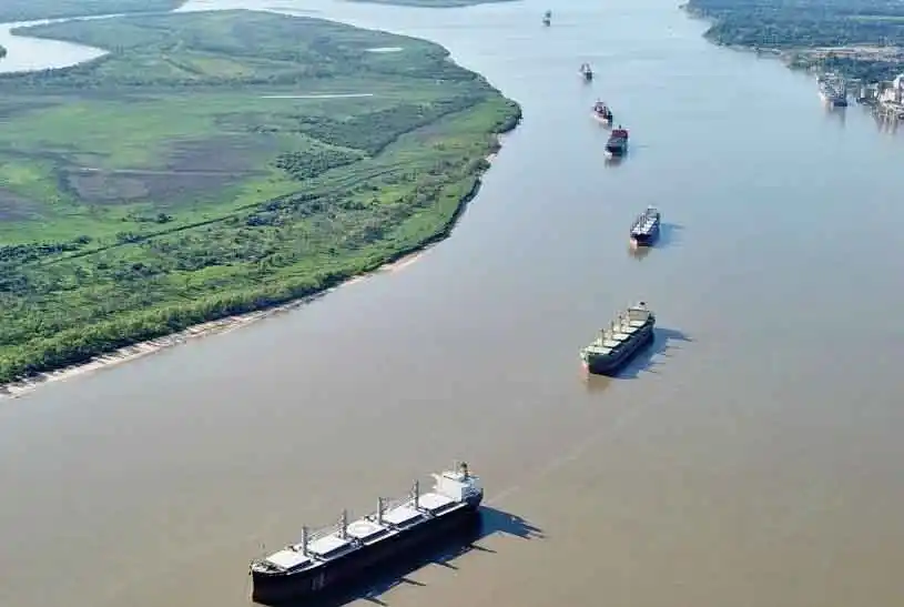 Senadores entrerrianos consideran el río Paraná como “trascendental” para el “desarrollo del país”