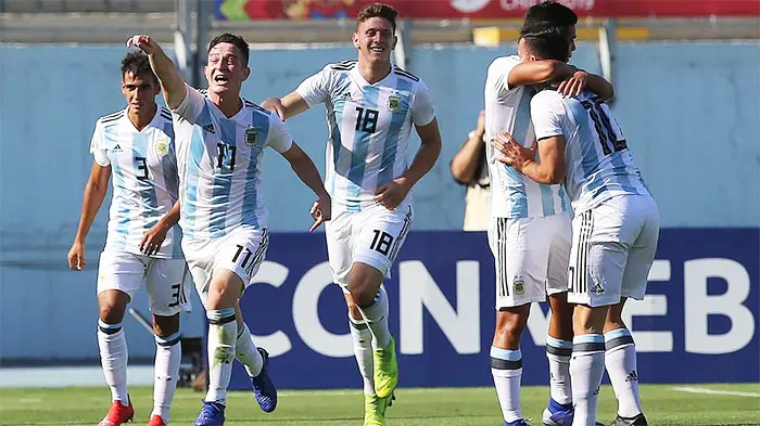Argentina ganó y clasificó
