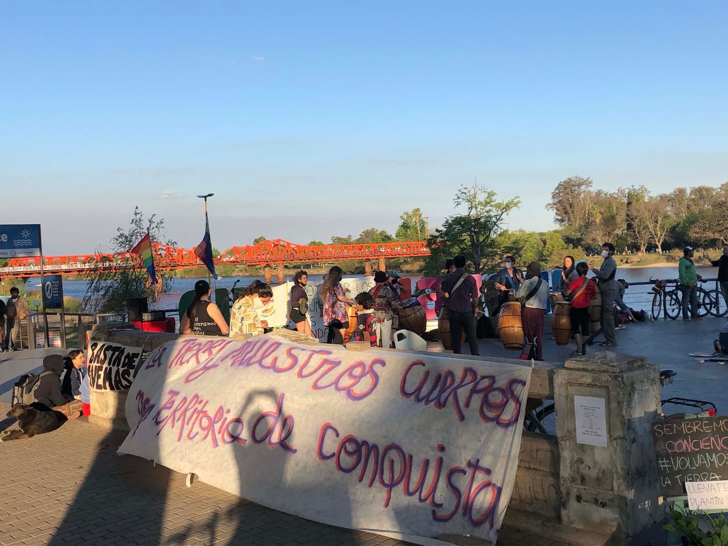 Grupos ecologistas participaron  de la acción plurinacional por la vida,  los territorios y el agua