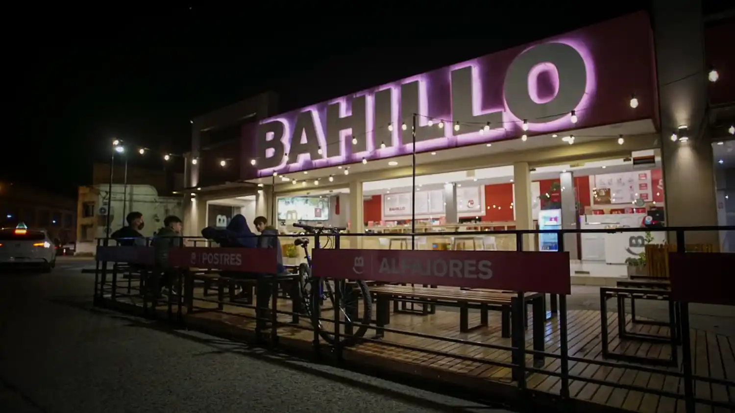 La heladería Bahillo cumple 55 años y lo festeja presentando un nuevo sabor