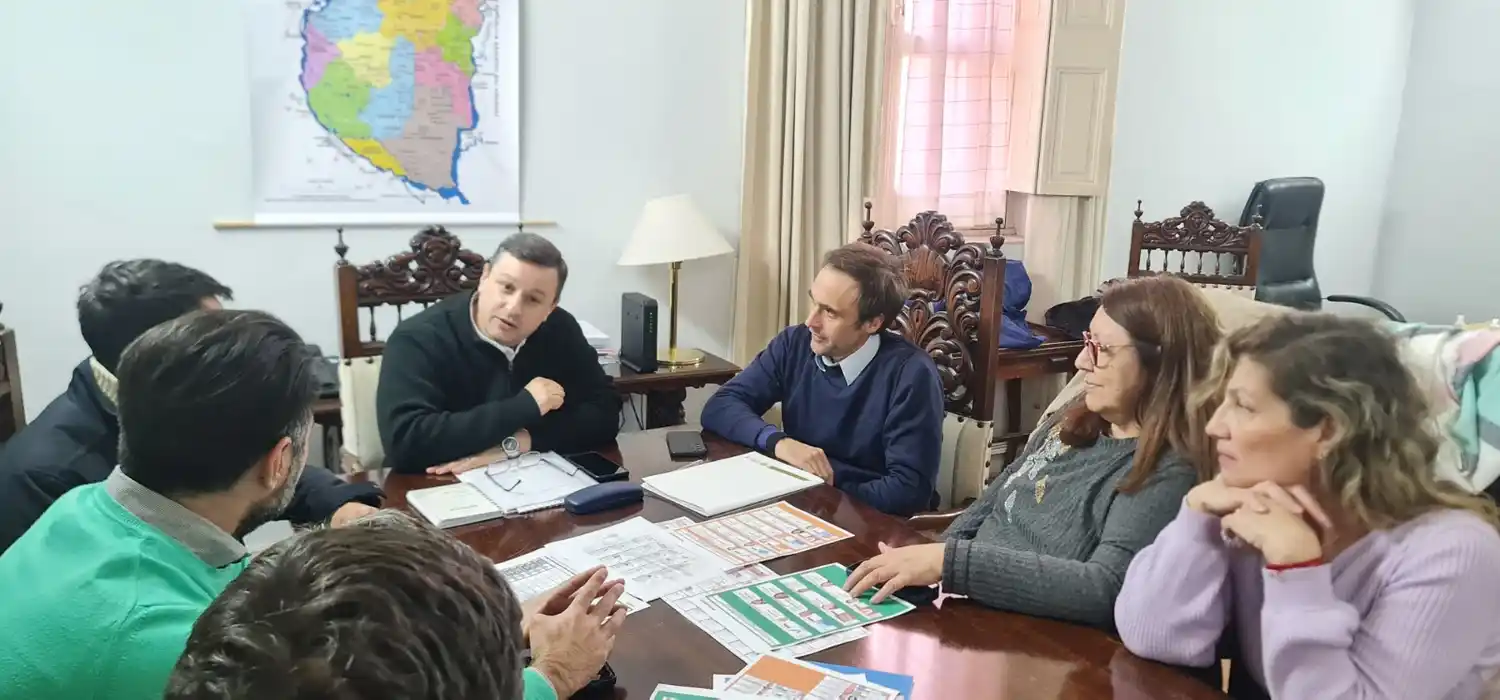 Autoridades del Partido Socialista se reunieron con Maneiro para avanzar en la reforma política