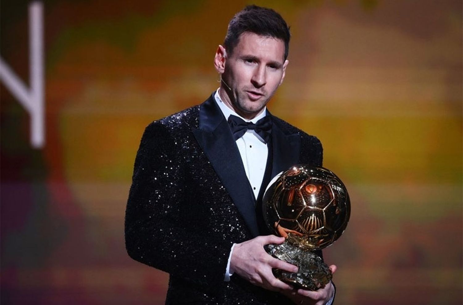 Orgullo rosarino y nacional: Lionel Messi ganó el séptimo Balón de Oro