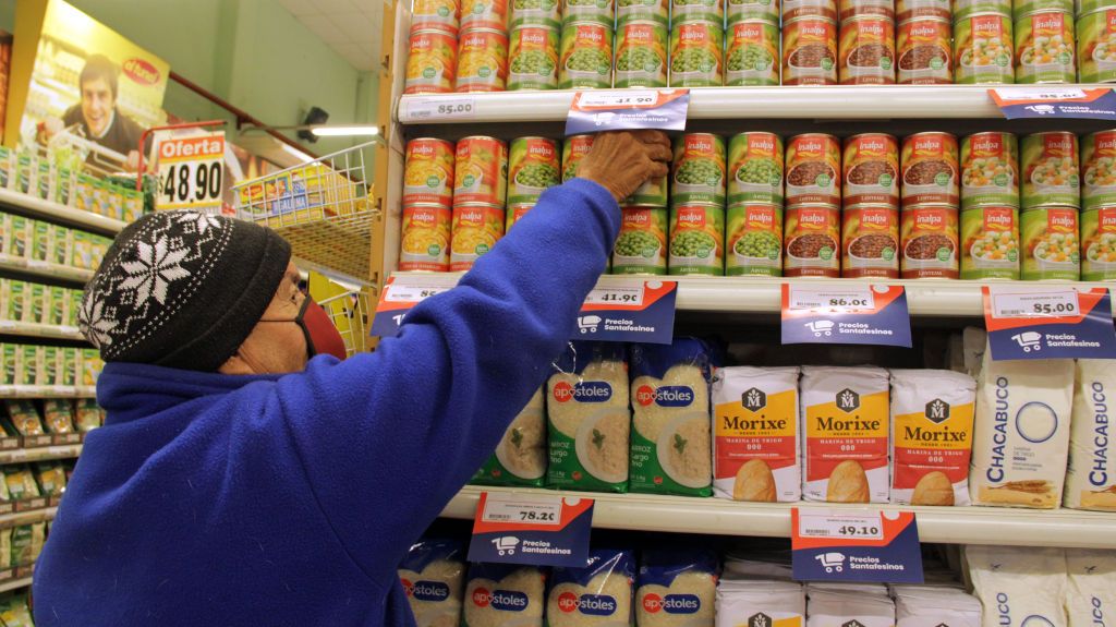 La nueva etapa se extenderá hasta el 31 de marzo próximo y contempla nueve rubros esenciales, entre ellos: almacén, bebidas, lácteos, limpieza y aseo personal, etc.