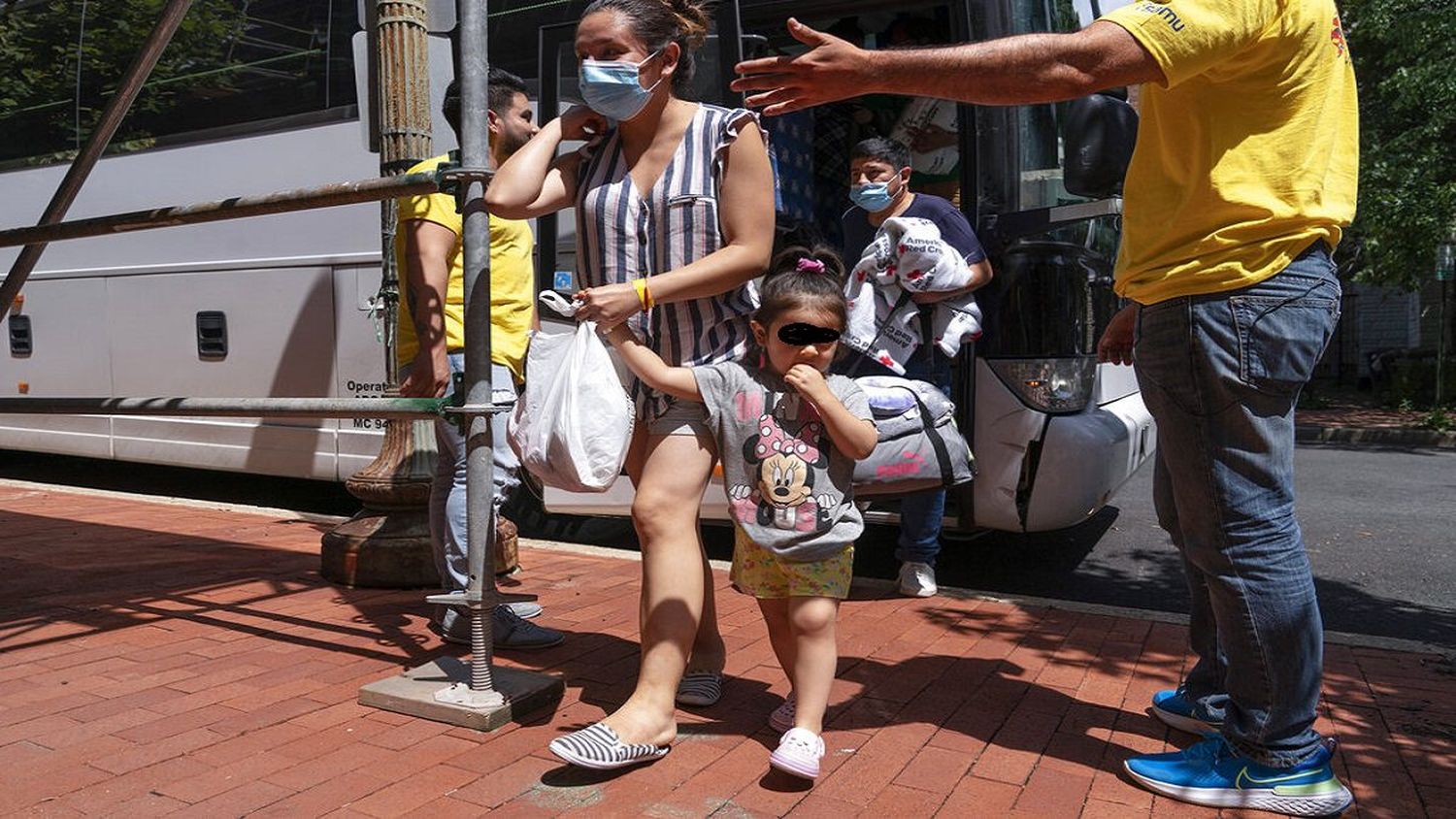 WASHINGTON EN EMERGENCIA por llegada de migrantes: alcaldesa crea oficina especial para atenderlos