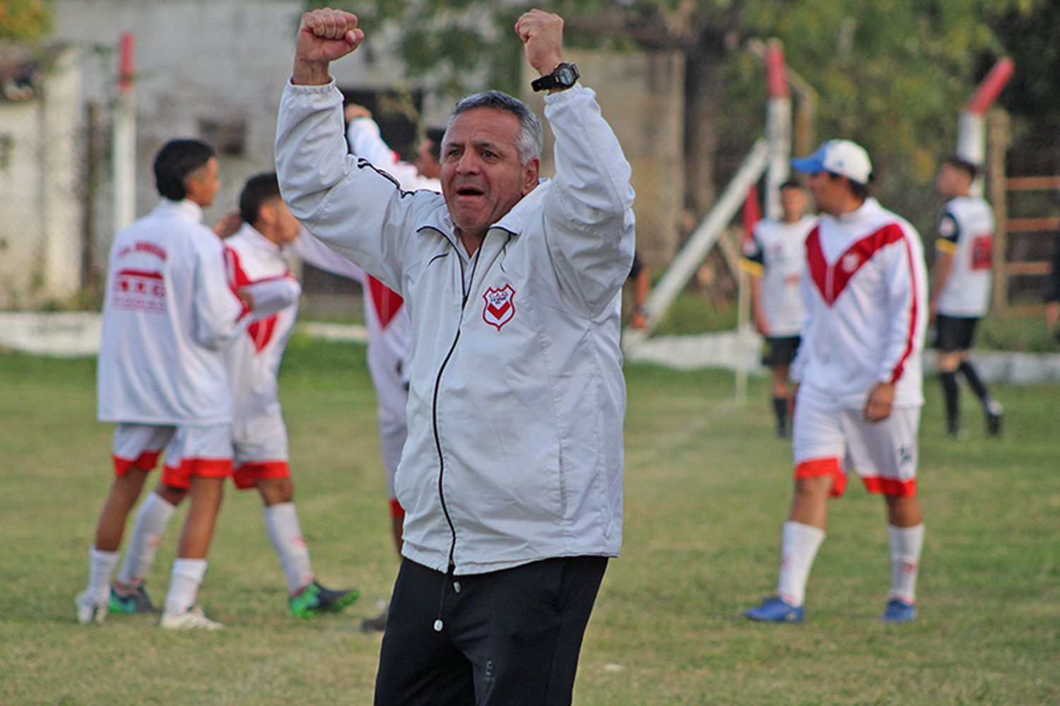 De la mano de “Jaio” Coronel goleó Quilmes: 4-0