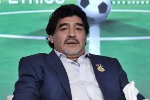 Maradona: “La mejor decisión que pudo haber tomado Riquelme es volver”