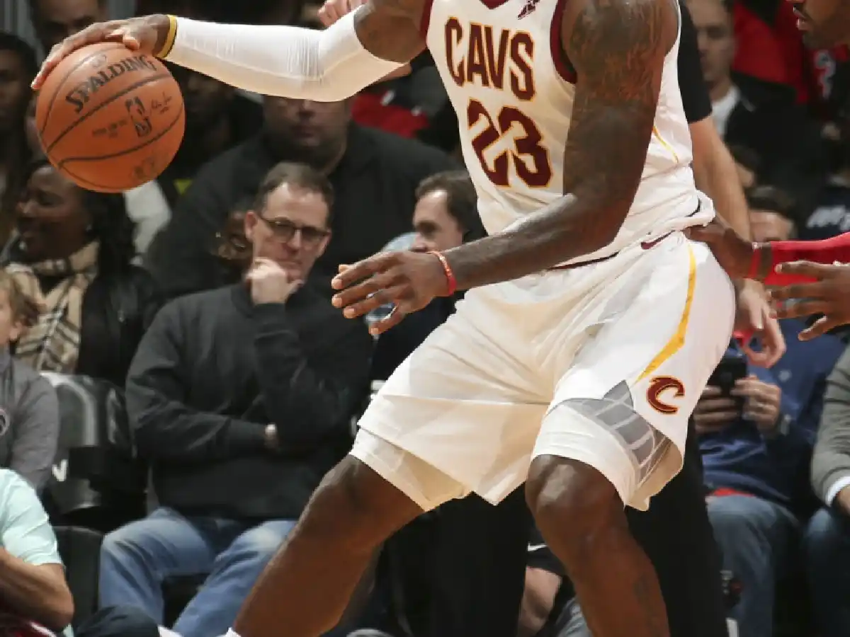 Lebron James sigue batiendo récords