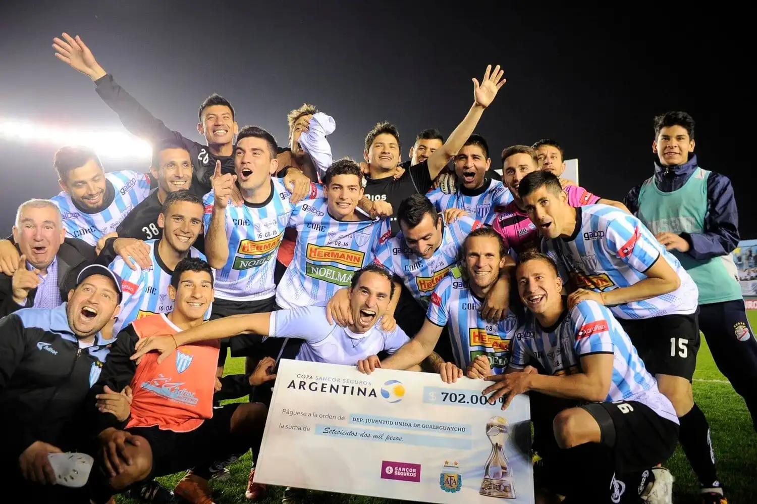 Diez años de una noche que quedó para siempre en la historia de Juventud Unida