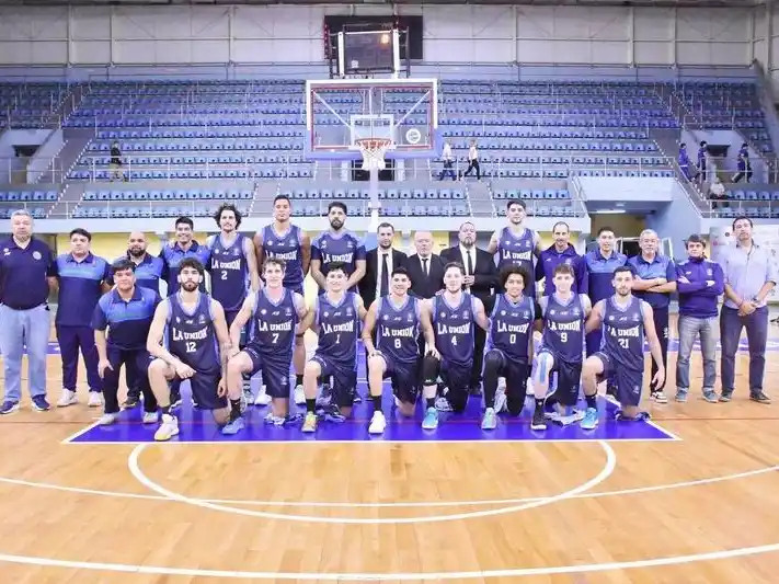 La Unión recibe a Unión de
Santa Fe en el Cincuentenario