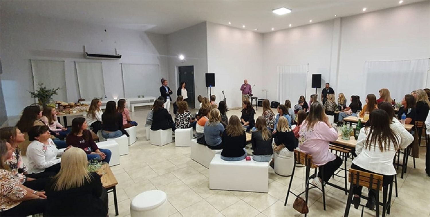 Axovo Agasajó a las mujeres productoras