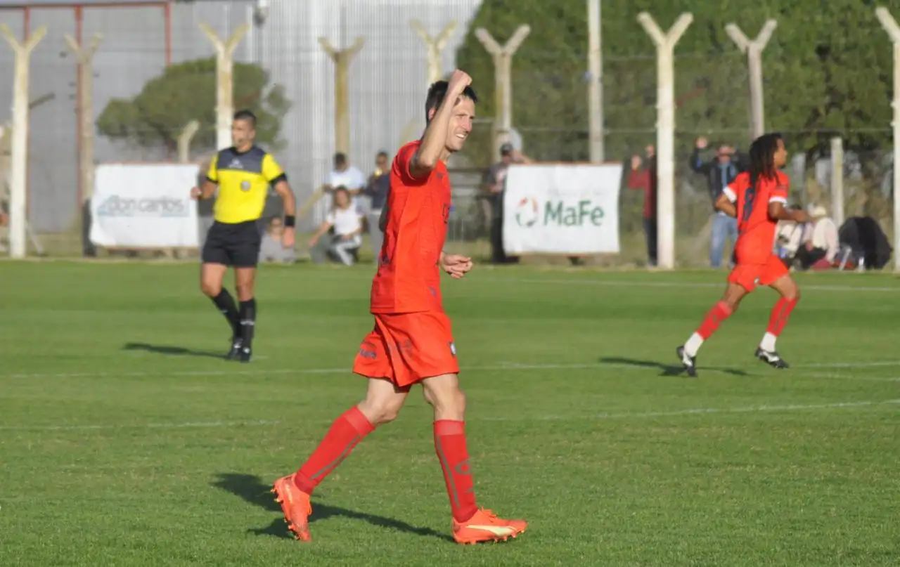 Damián Schvindt: “El triunfo nos viene bien para la confianza del grupo”
