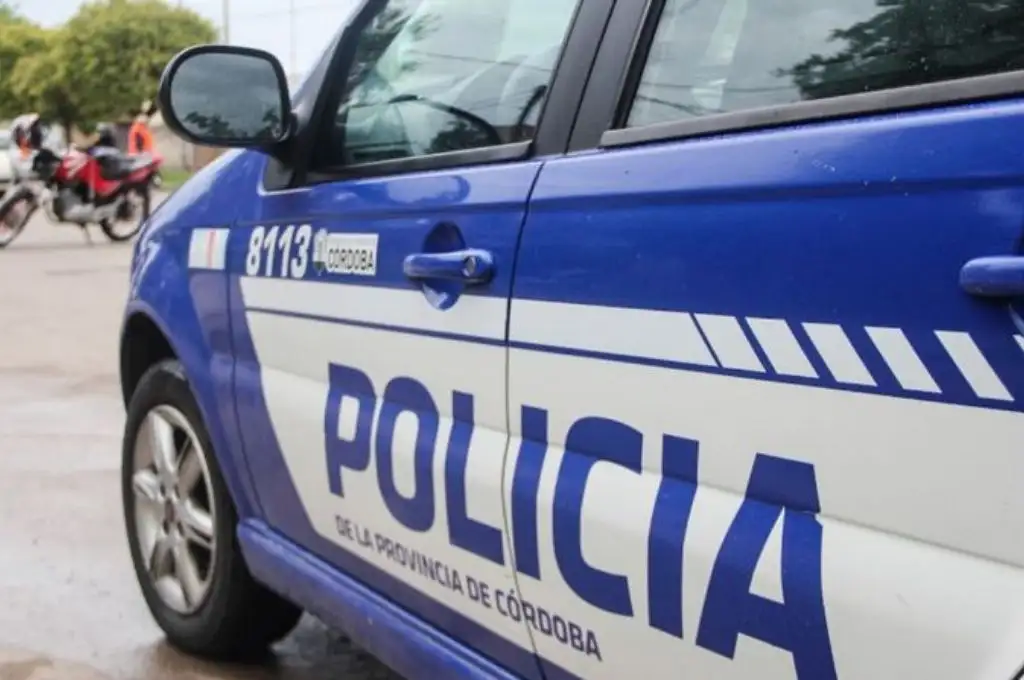 Un policía hirió de siete puñaladas a su pareja en Córdoba