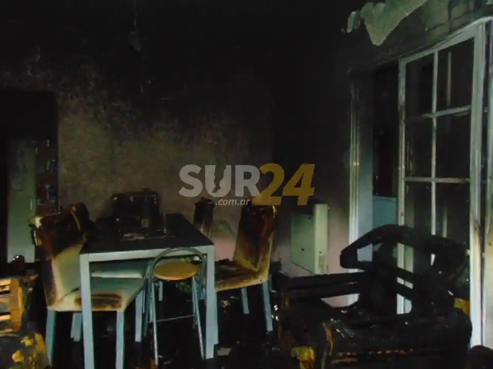 Venado Tuerto: incendio de vivienda con dos personas afectadas