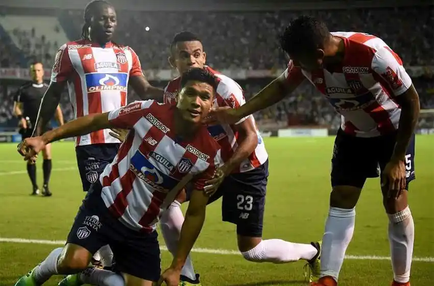 Teo convirtió y su equipo avanzó a cuartos