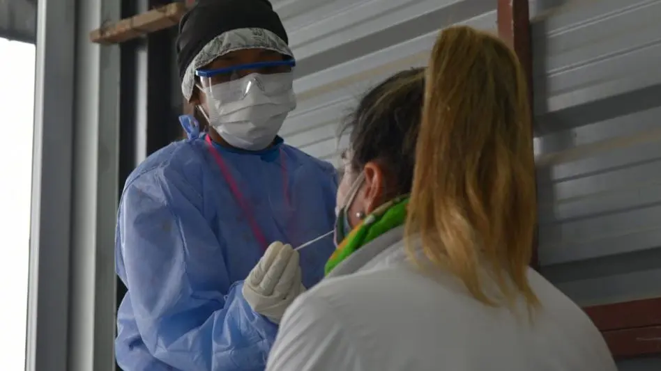 Laboratorios: bajó la demanda de testeos, pero no la positividad