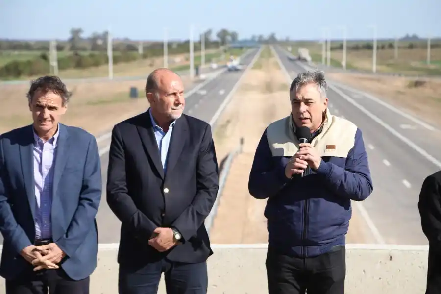 Castellano: "Desde que Omar es gobernador esto comenzó a tomar ritmo"
