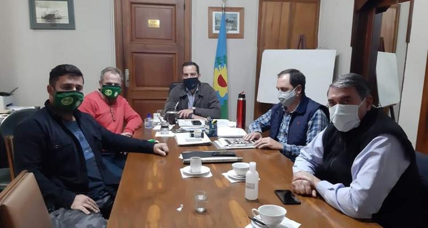 Coopser aseguró que la mitad de los socios no está pagando la luz y que creció la cantidad de “enganchados”