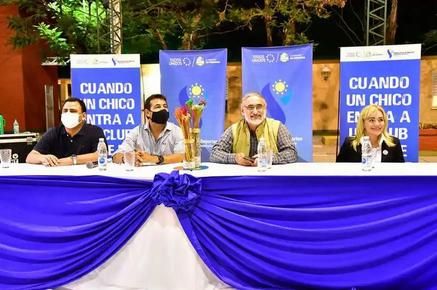 Romay: “El Gobierno tiene como
objetivo fomentar la práctica deportiva”