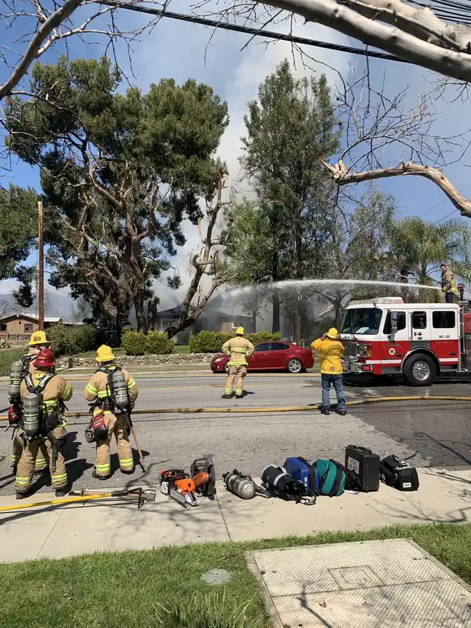 Explosión de origen pirotécnico sacude un barrio del sur de California (+ Video)