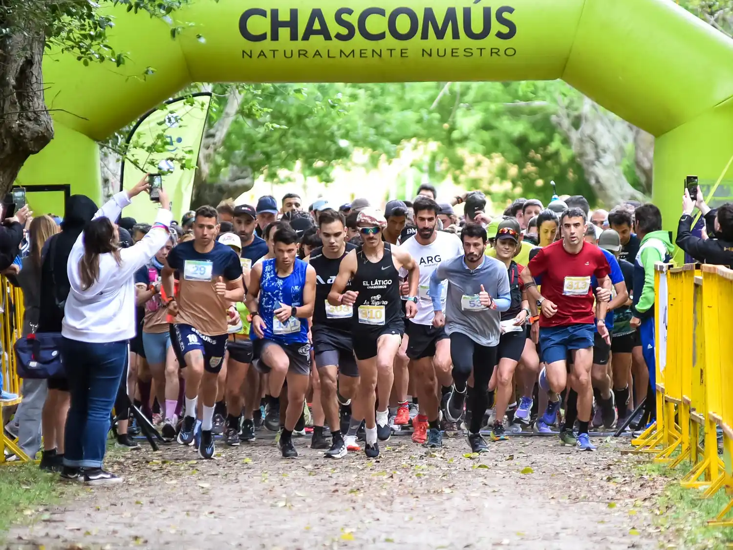 Más de 200 corredores largaron ayer desde Estancia La Alameda