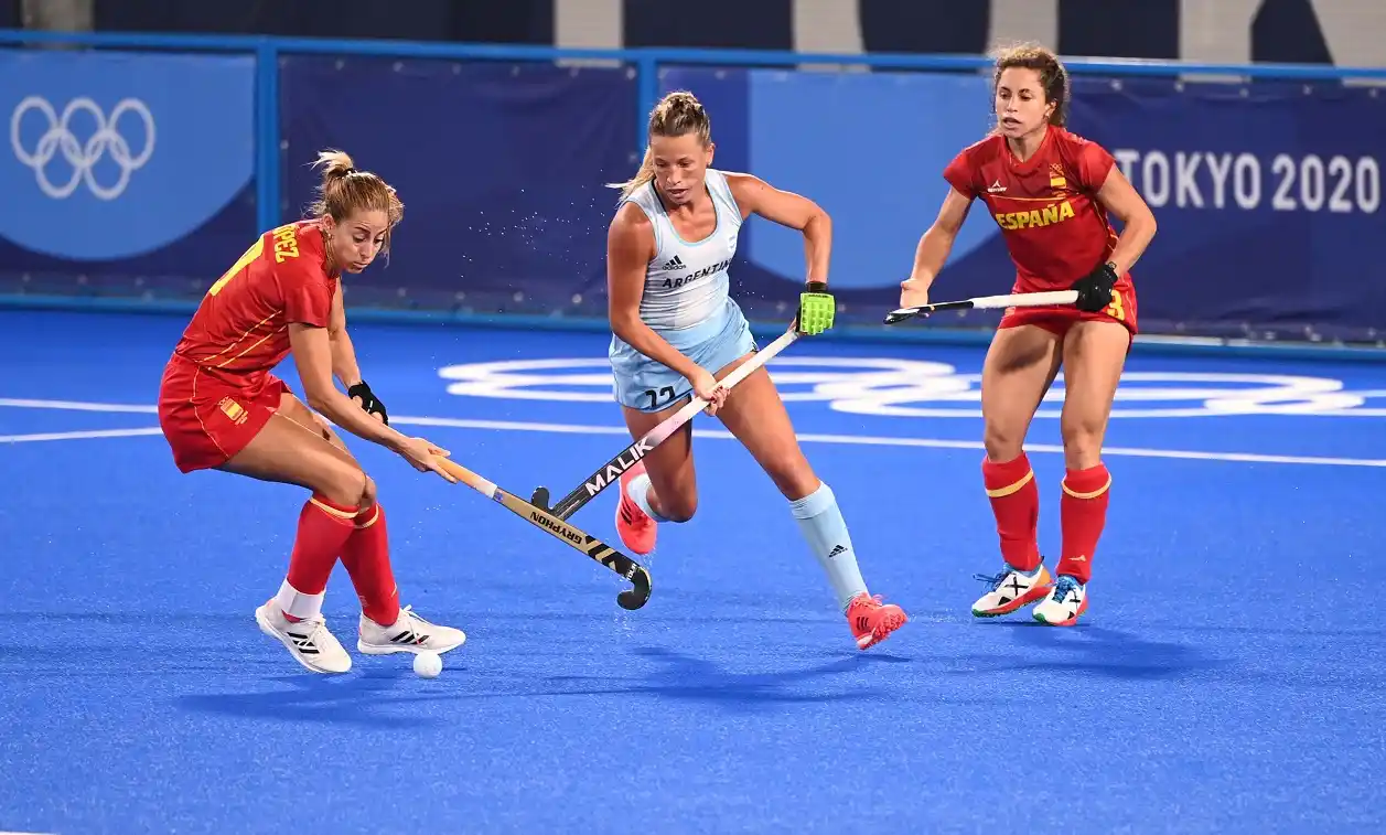 Hockey: buen triunfo de Las Leonas sobre España para pensar en positivo