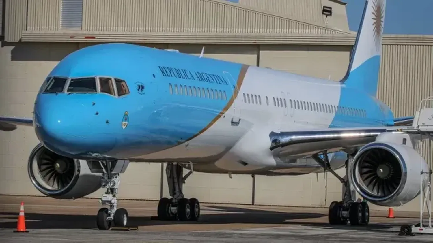 La ANAC abrió un expediente contra los pilotos del avión presidencial por maniobras peligrosas